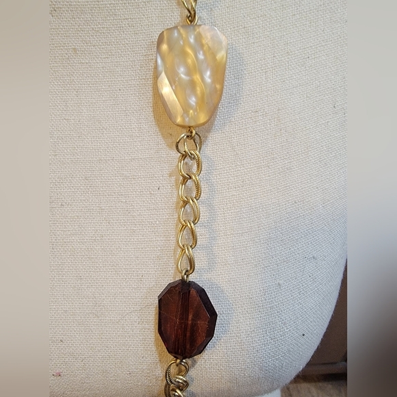 M9 Vintage (?) Avon Long Necklace - Picture 5 of 6